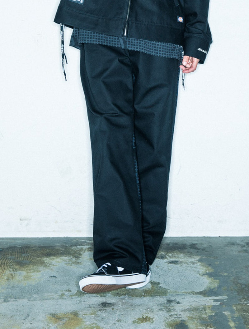 DK0A8E3DBLK-1